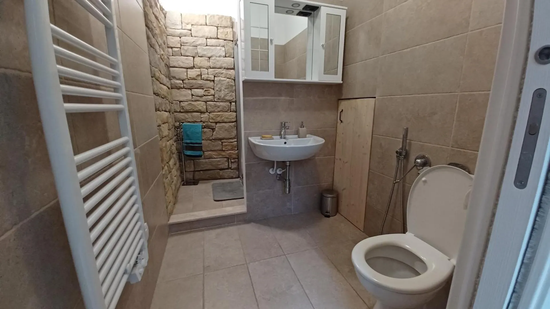 Gardalemonhouse Apartman Desenzano del Garda